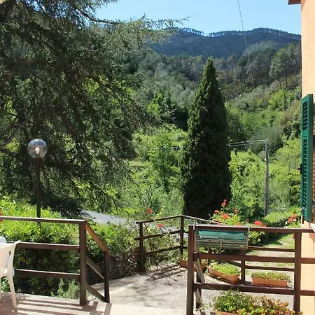 Angela 3* Levanto