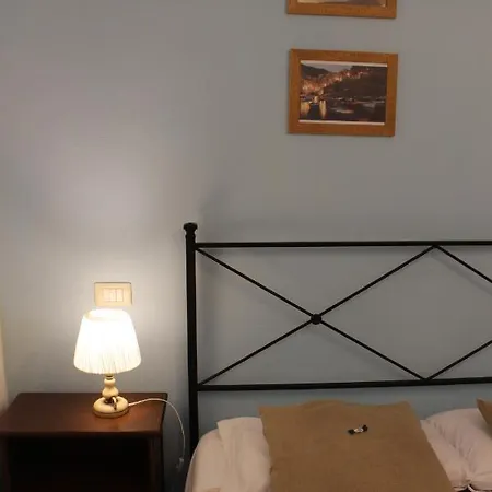 Angela 3*