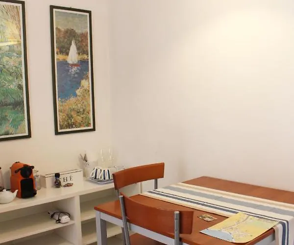 Angela 3* לבנטו