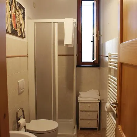 Angela Гостевой дом Леванто